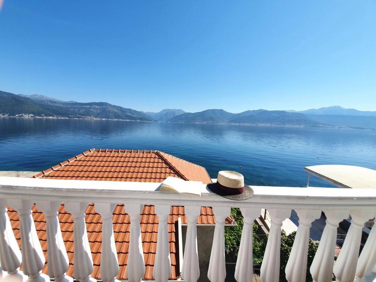 Apartament La Casa Di Sonja Tivat Zewnętrze zdjęcie