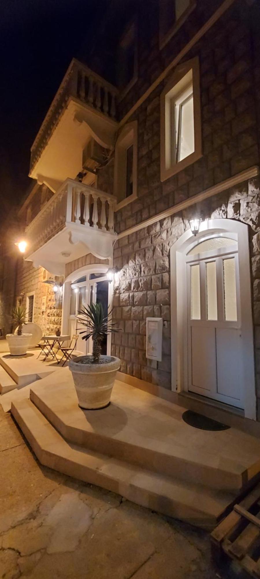 Apartament La Casa Di Sonja Tivat Zewnętrze zdjęcie